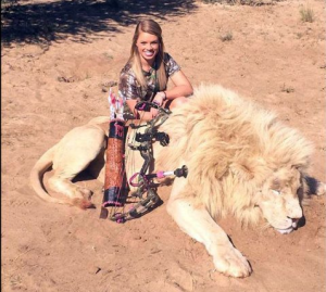 Kendall Jones la adolescente mata animales insultada y acosada en las redes sociales 